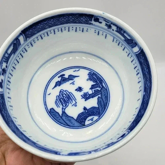 Beautiful! Set Of Three  Blue & White Oriental Dipping Bowls & One Sauce Bowl - Picture 5 of 11